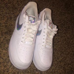 brand new , only worn once and they are very white